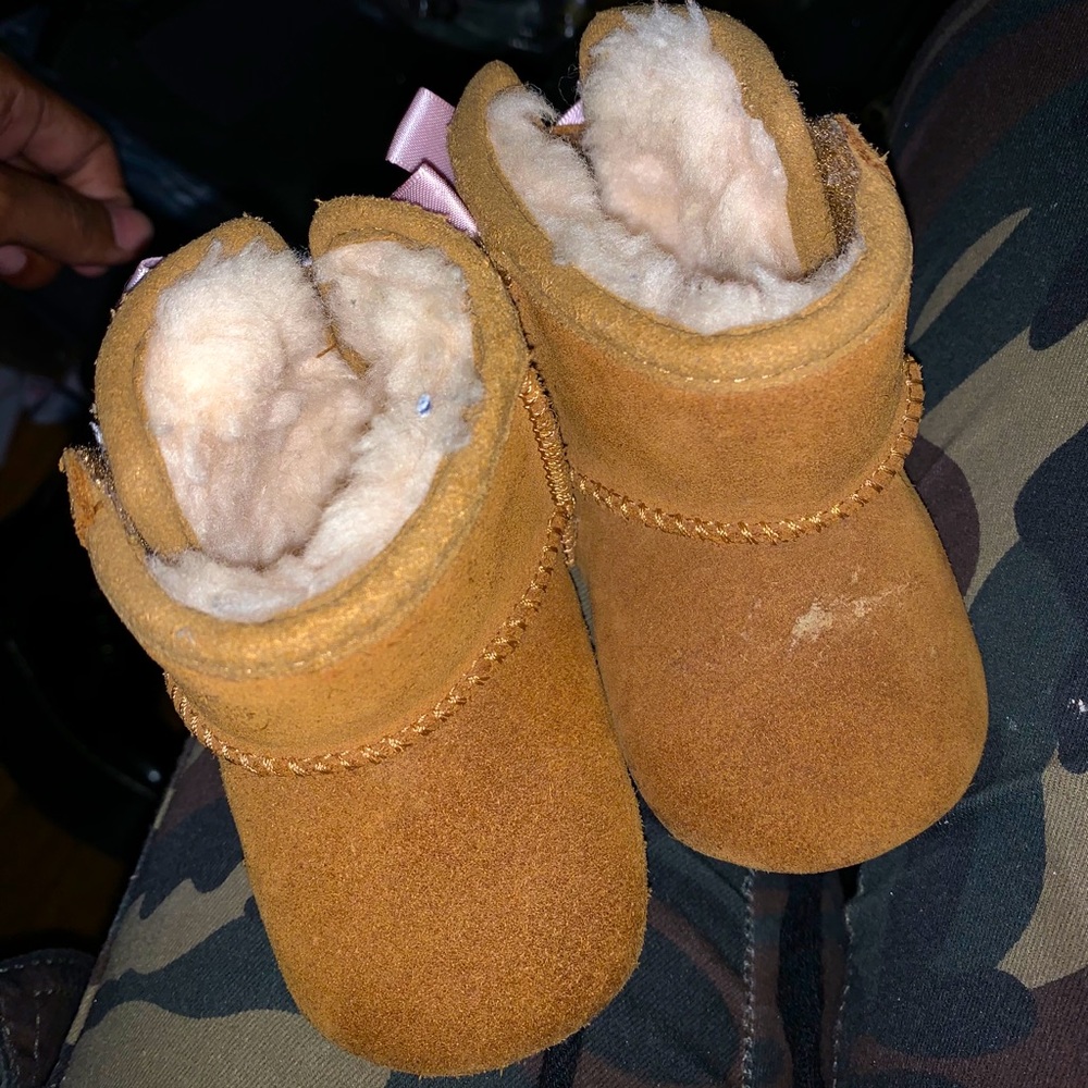 Uggs With Bow